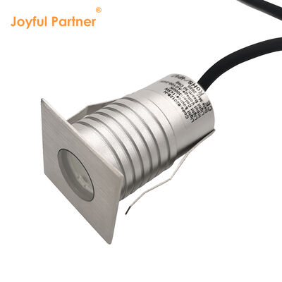 زاویه پرتو LED زیرزمینی 8 درجه DC24V 3W 3000K 50 * 50MM با بدن آلومینیوم IP67